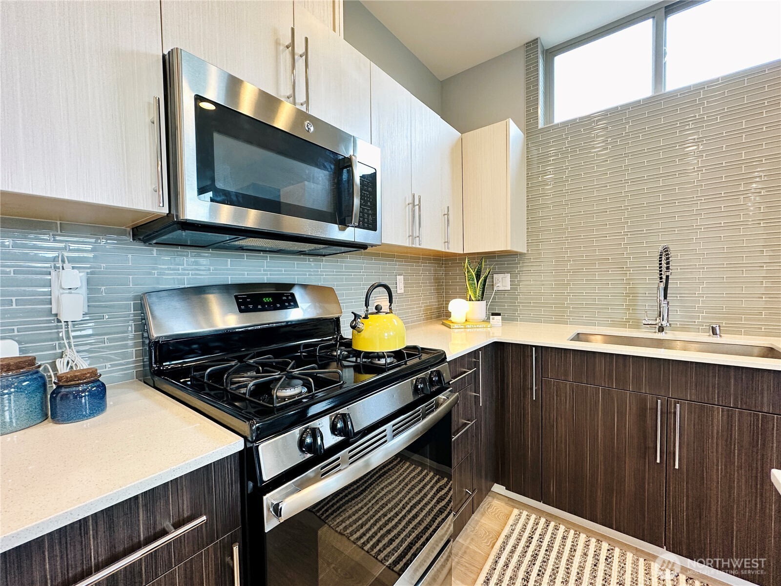 3638 Courtland Place S Unit: B