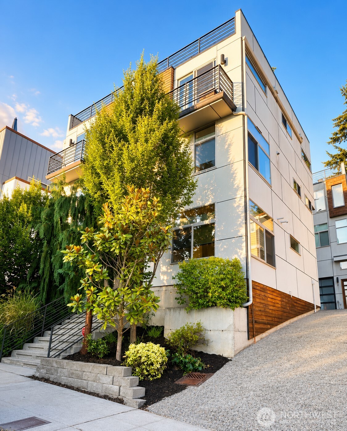 3638 Courtland Place S Unit: B