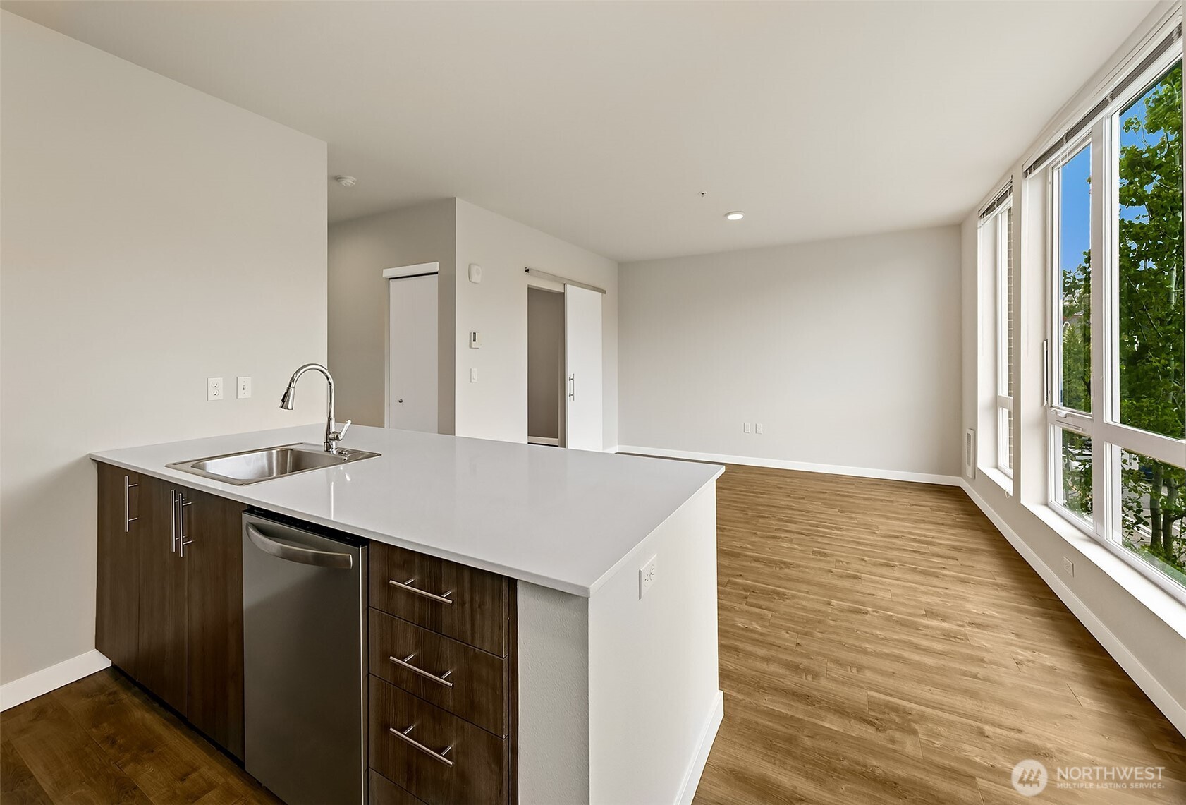 121 12th Avenue E Unit: 409