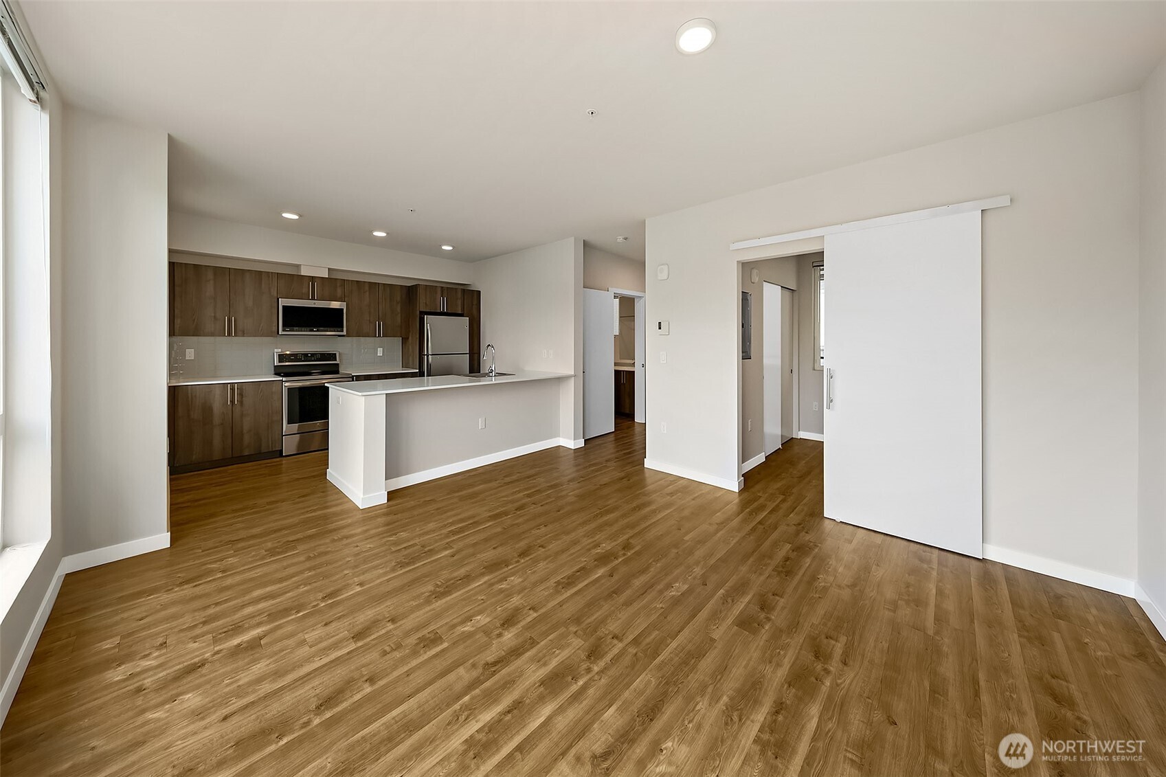121 12th Avenue E Unit: 409