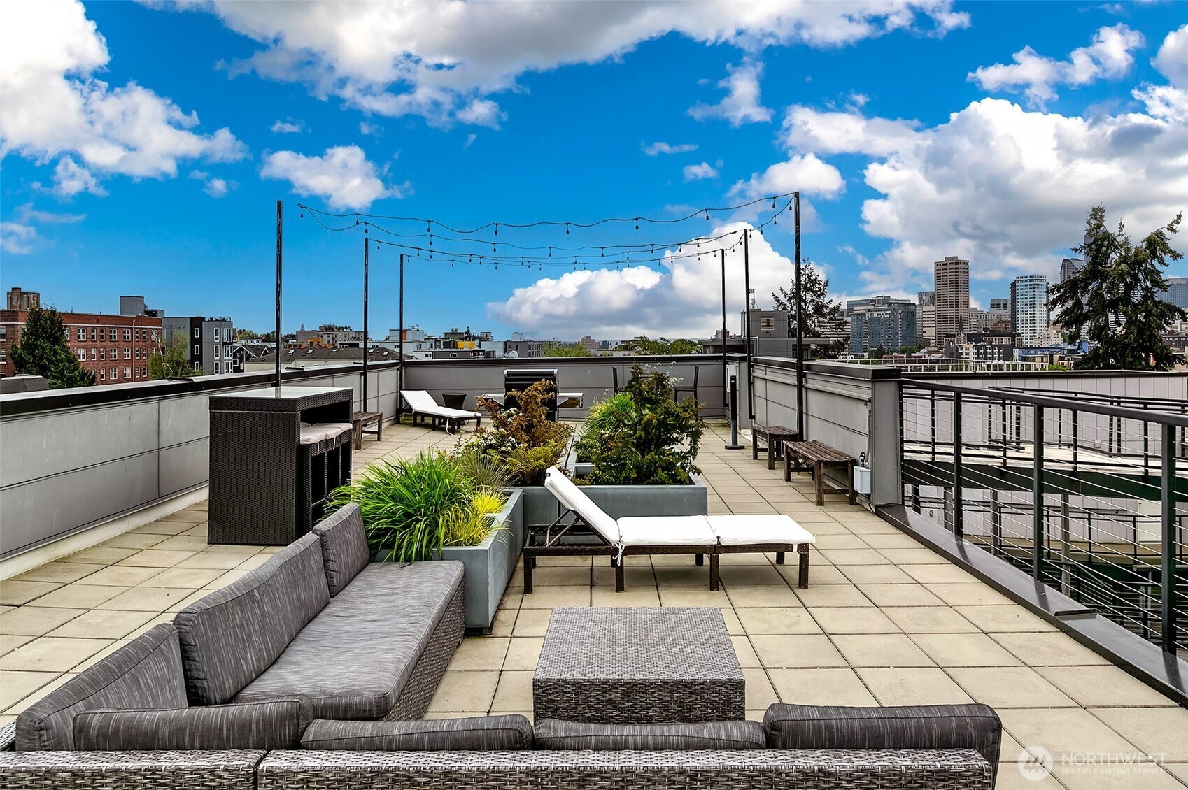 121 12th Avenue E Unit: 409
