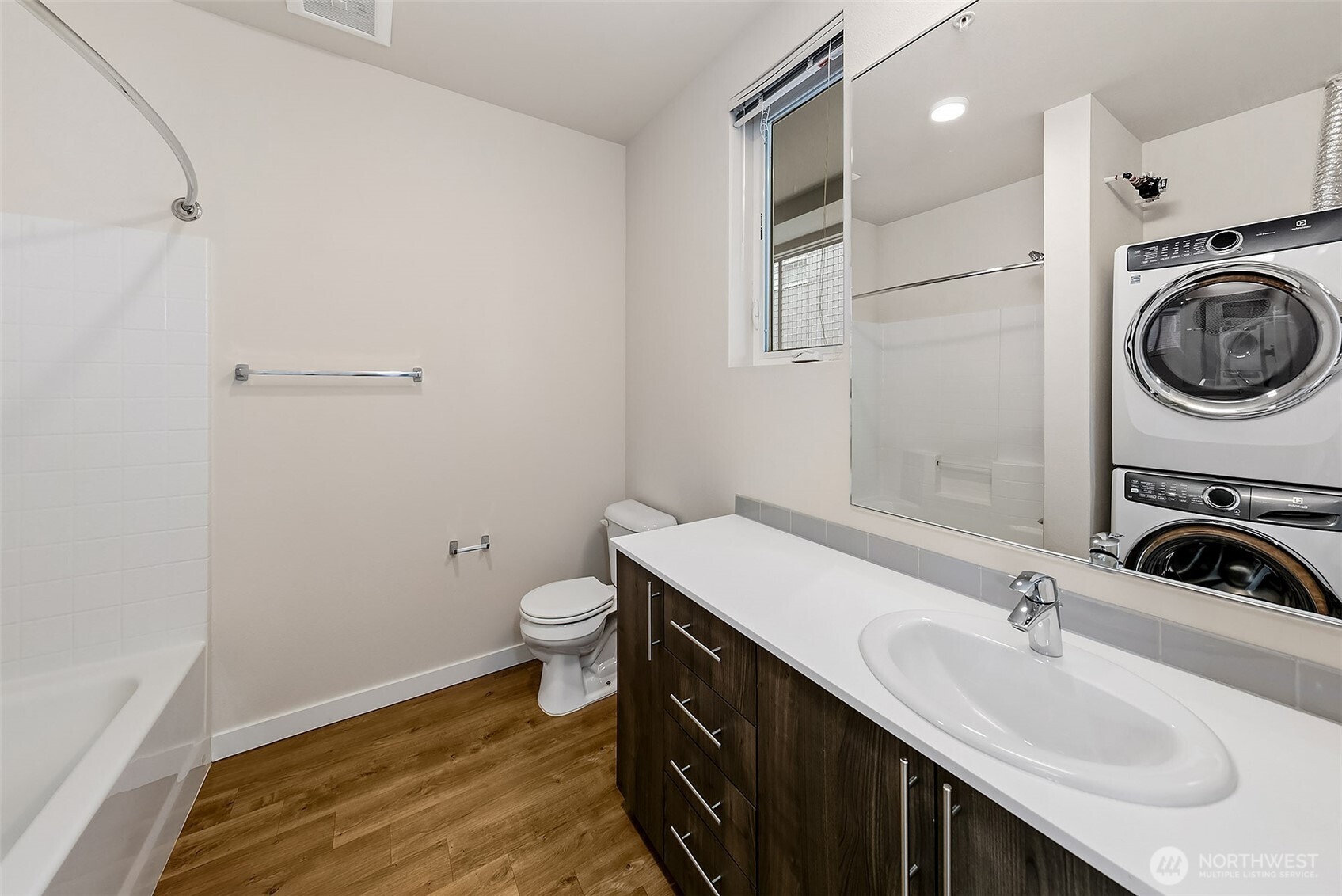 121 12th Avenue E Unit: 409