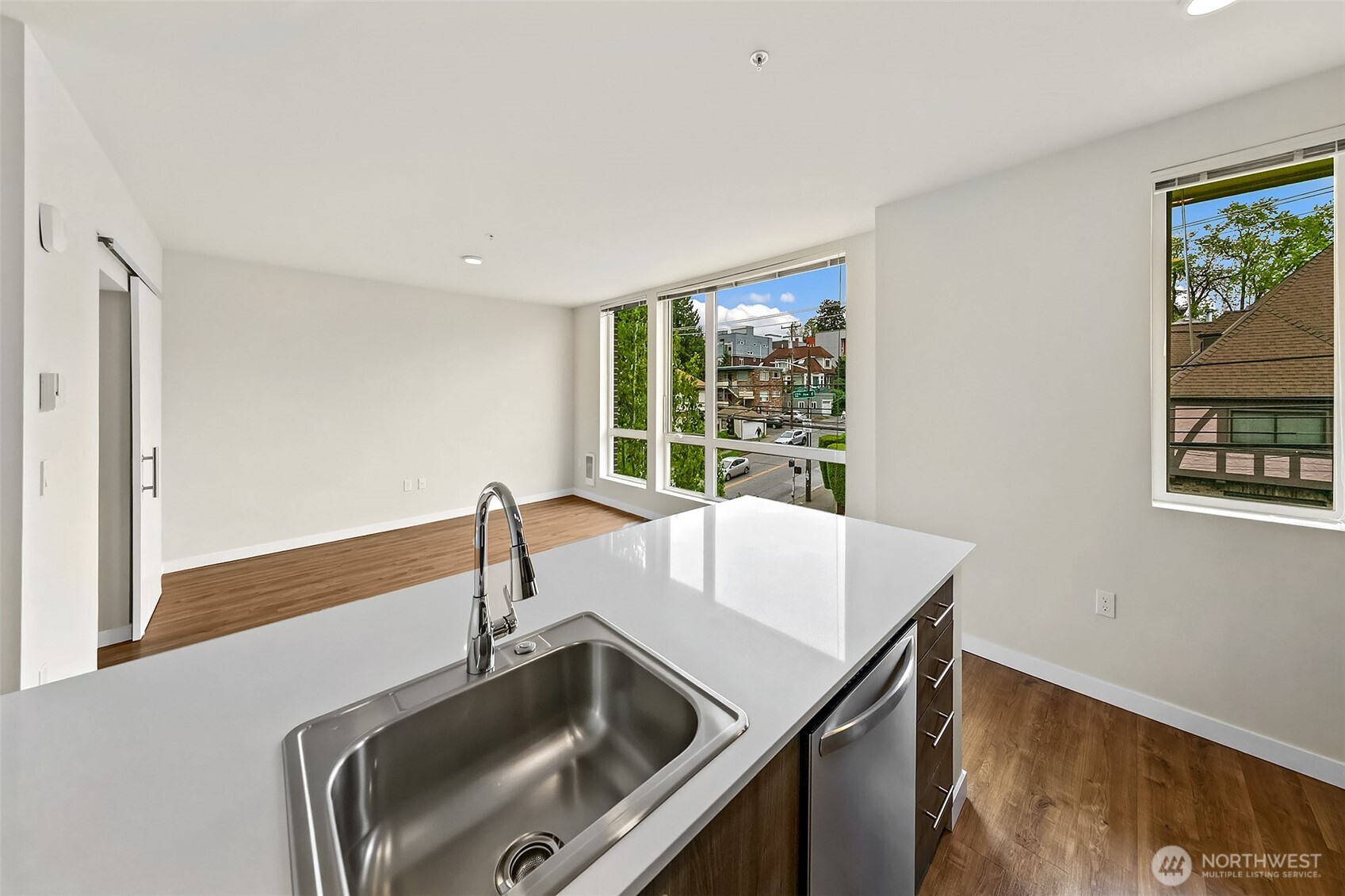 121 12th Avenue E Unit: 409