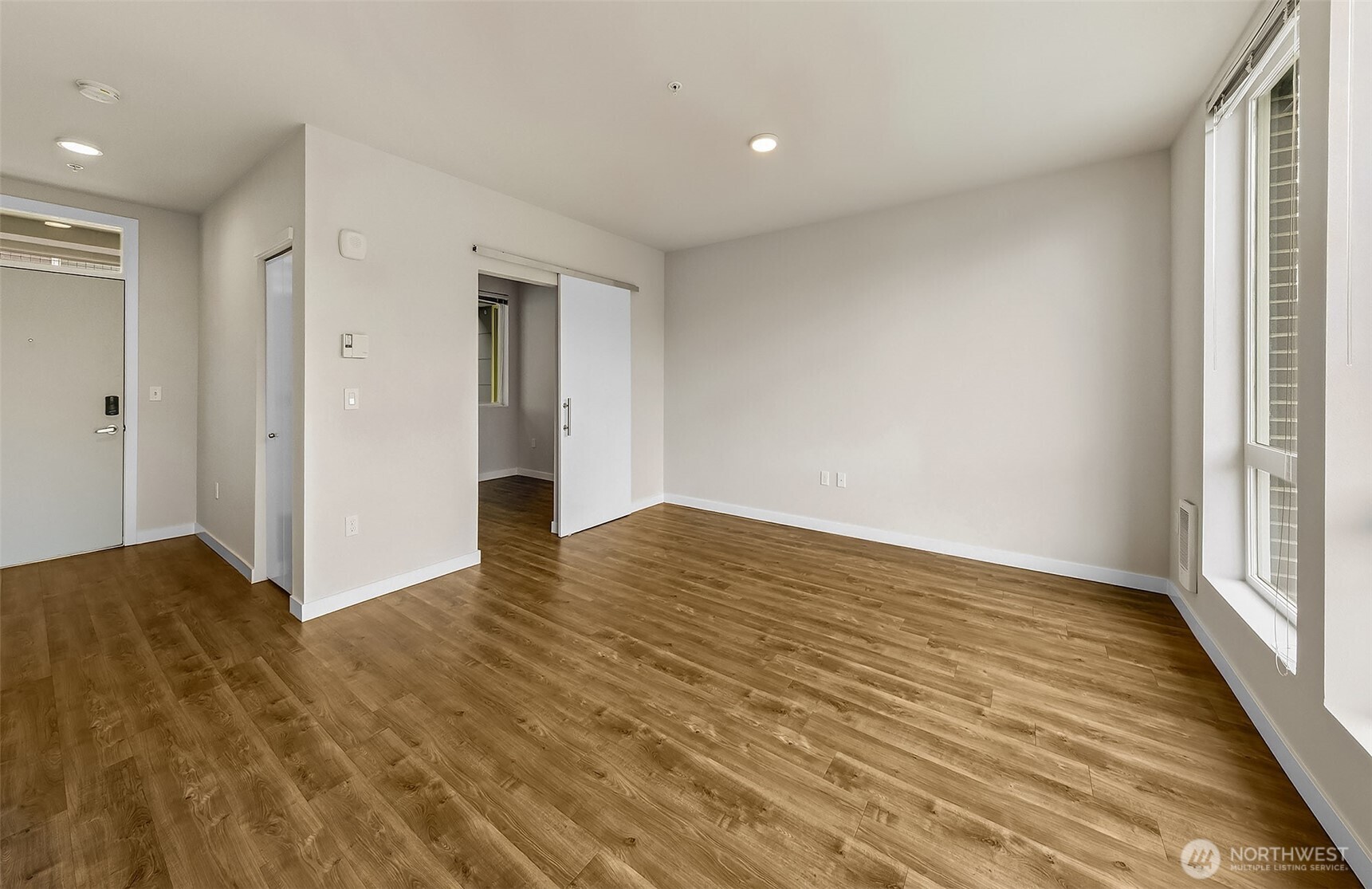 121 12th Avenue E Unit: 409