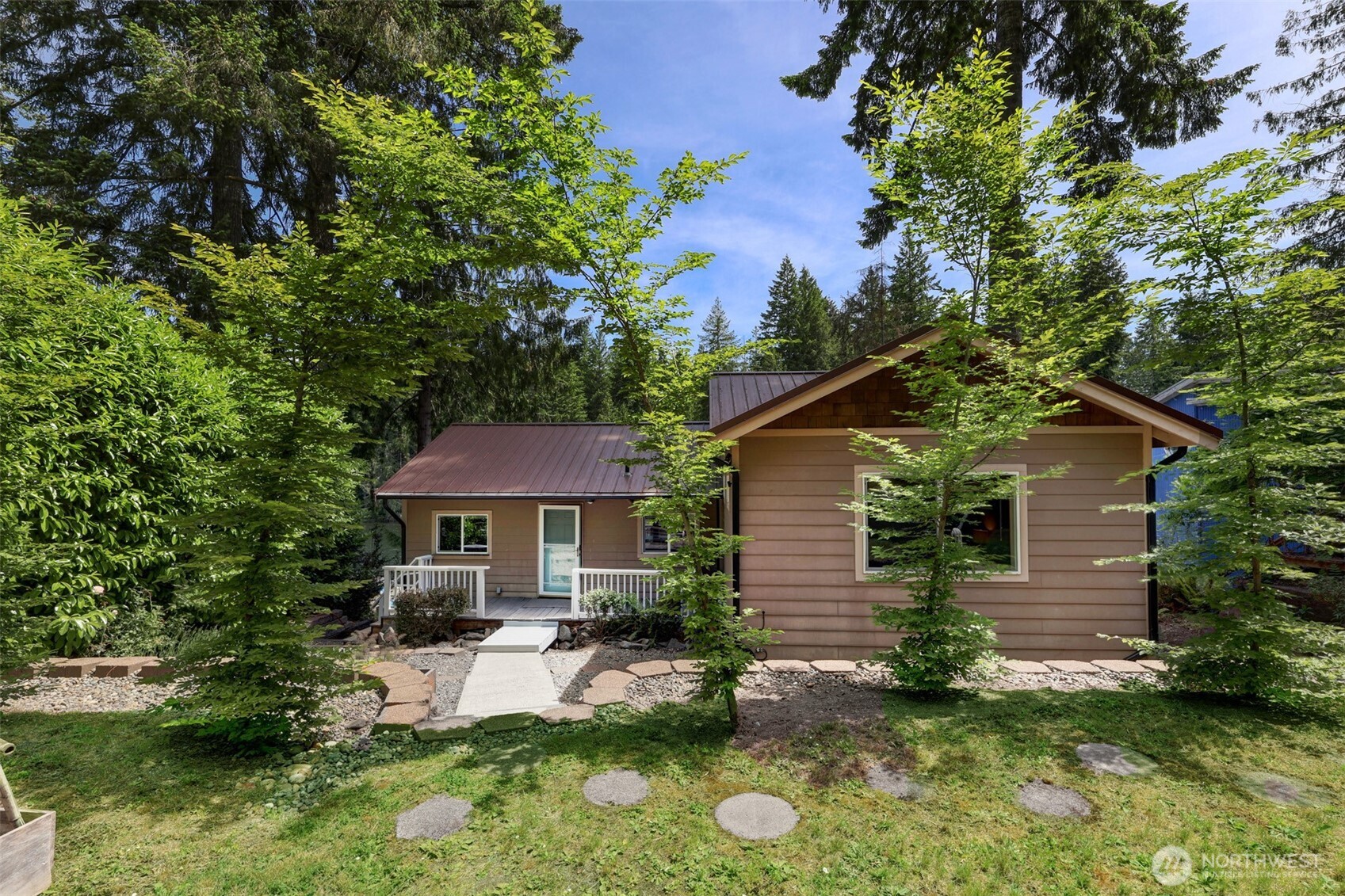 292 NE Lake Drive