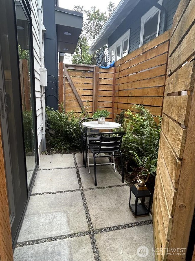 4308 Wallingford Avenue N Unit: C