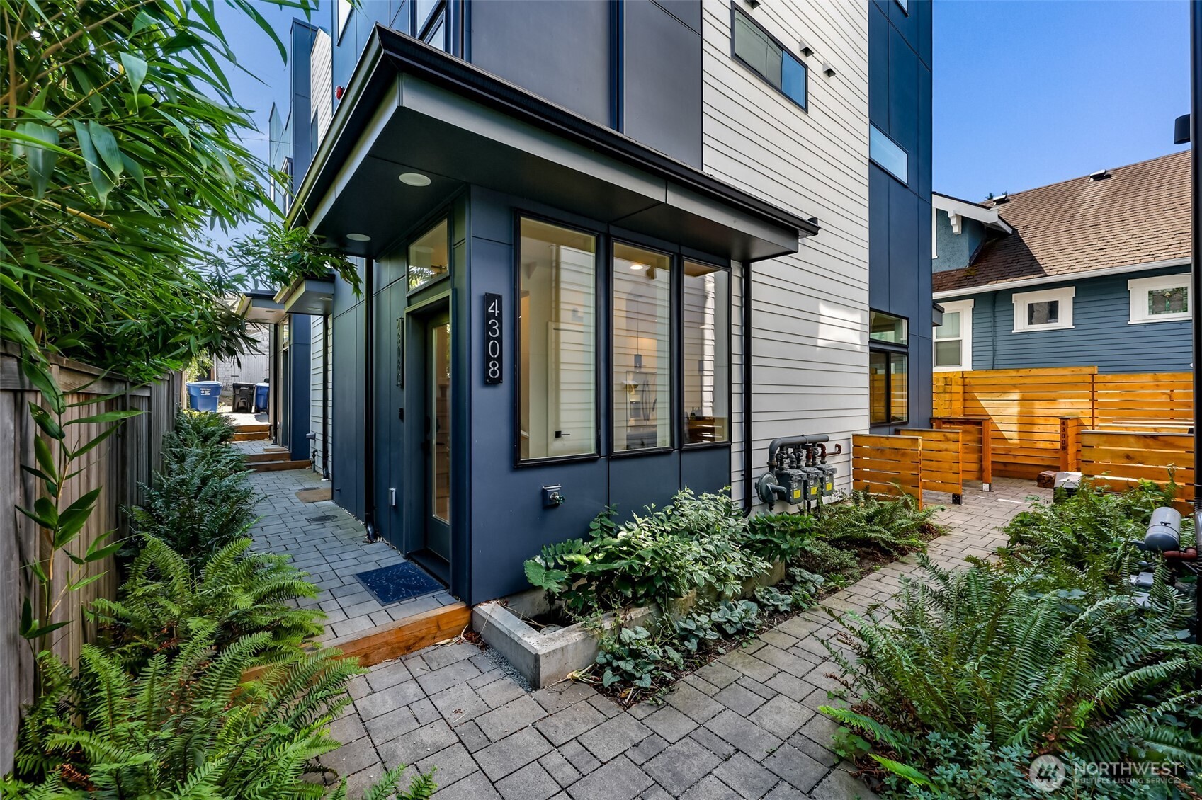 4308 Wallingford Avenue N Unit: C