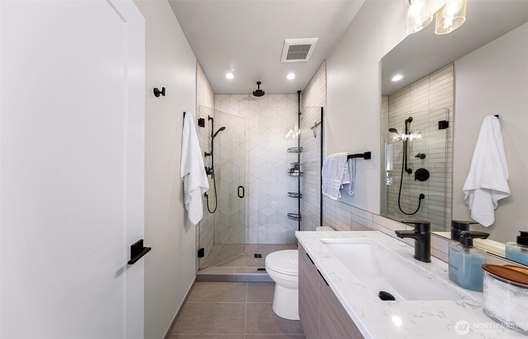 4308 Wallingford Avenue N Unit: C