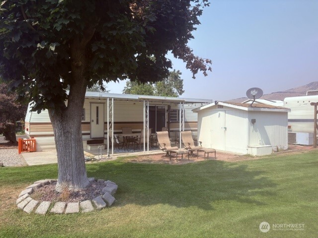 8818 Crescent Bar Road NW Unit: 156