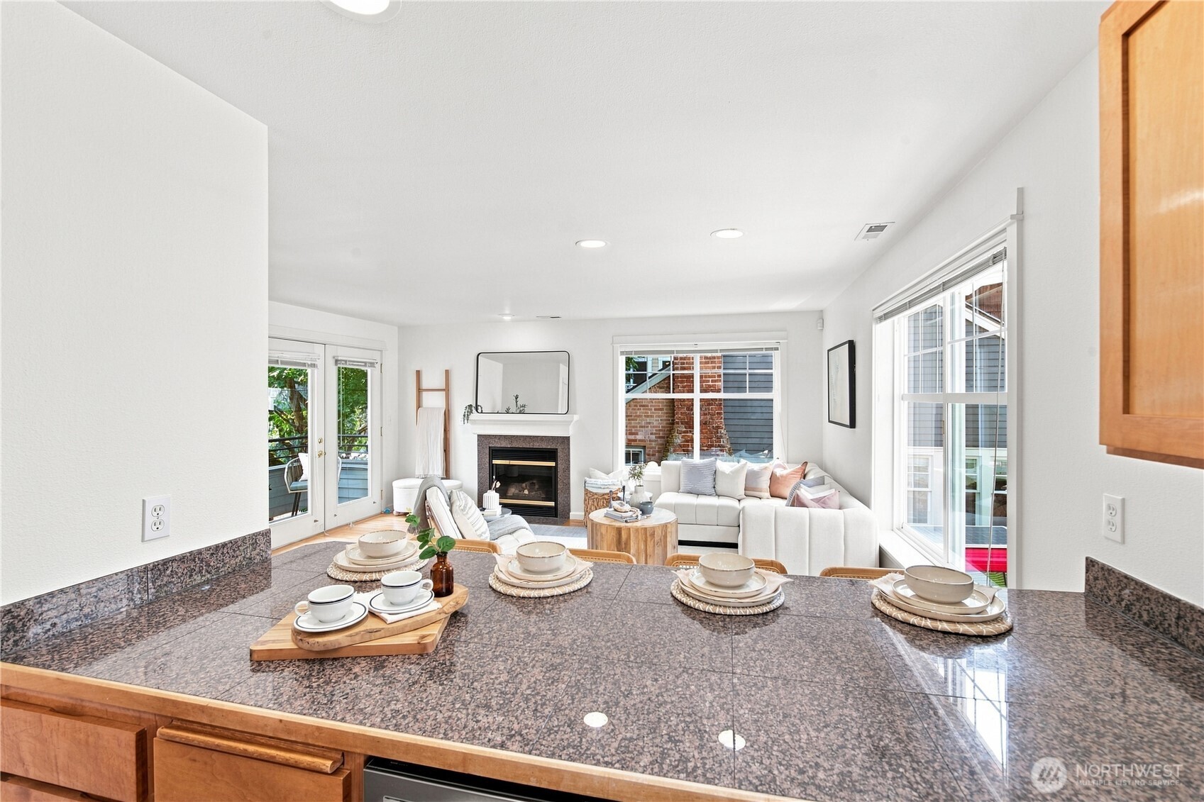 6513 24th Avenue NE Unit: A