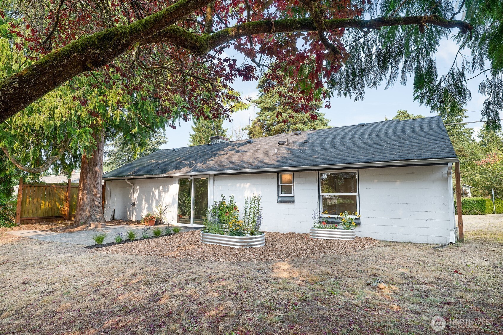 17211 5th Avenue NE