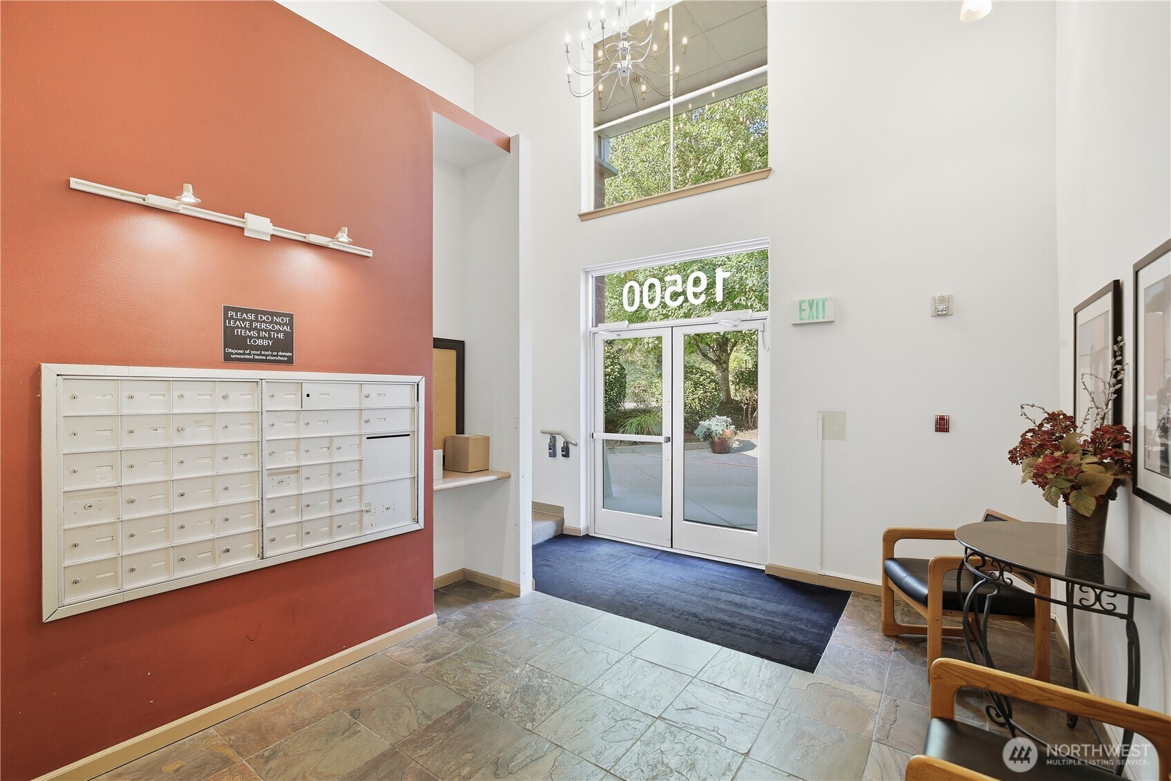 19500 Ballinger Wy NE Unit: 204