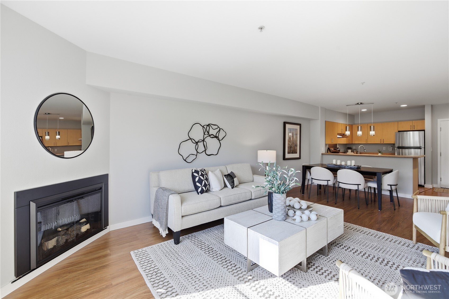 19500 Ballinger Wy NE Unit: 204
