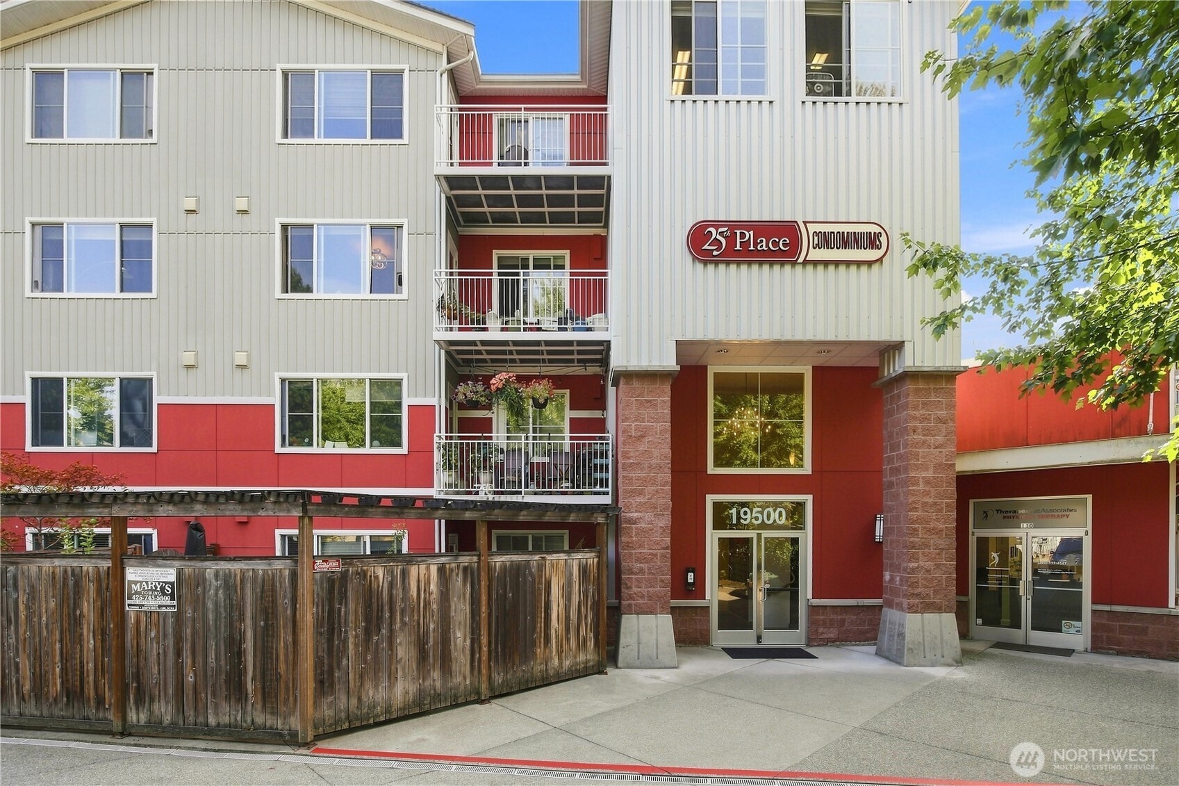 19500 Ballinger Wy NE Unit: 204