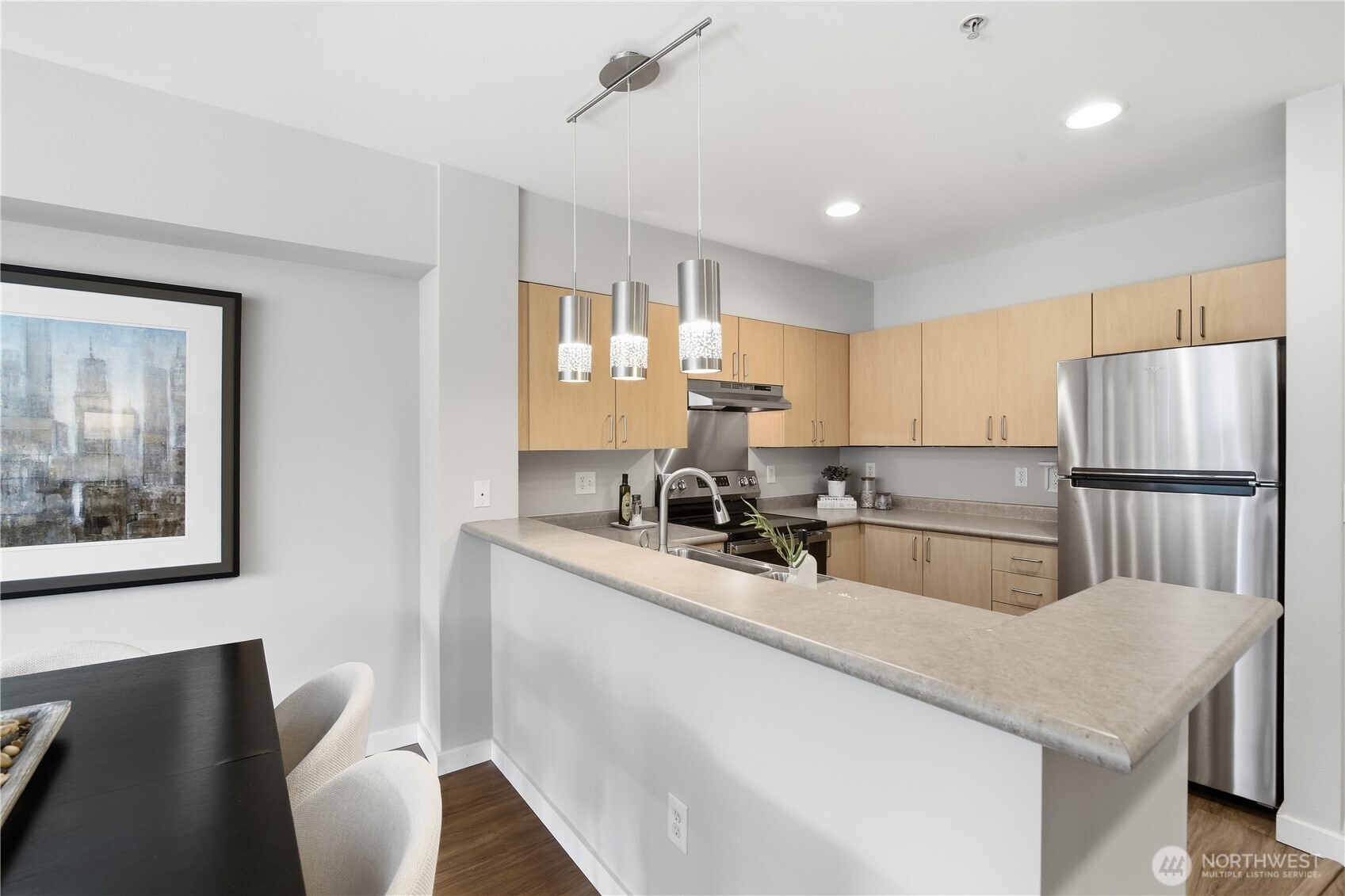 19500 Ballinger Wy NE Unit: 204