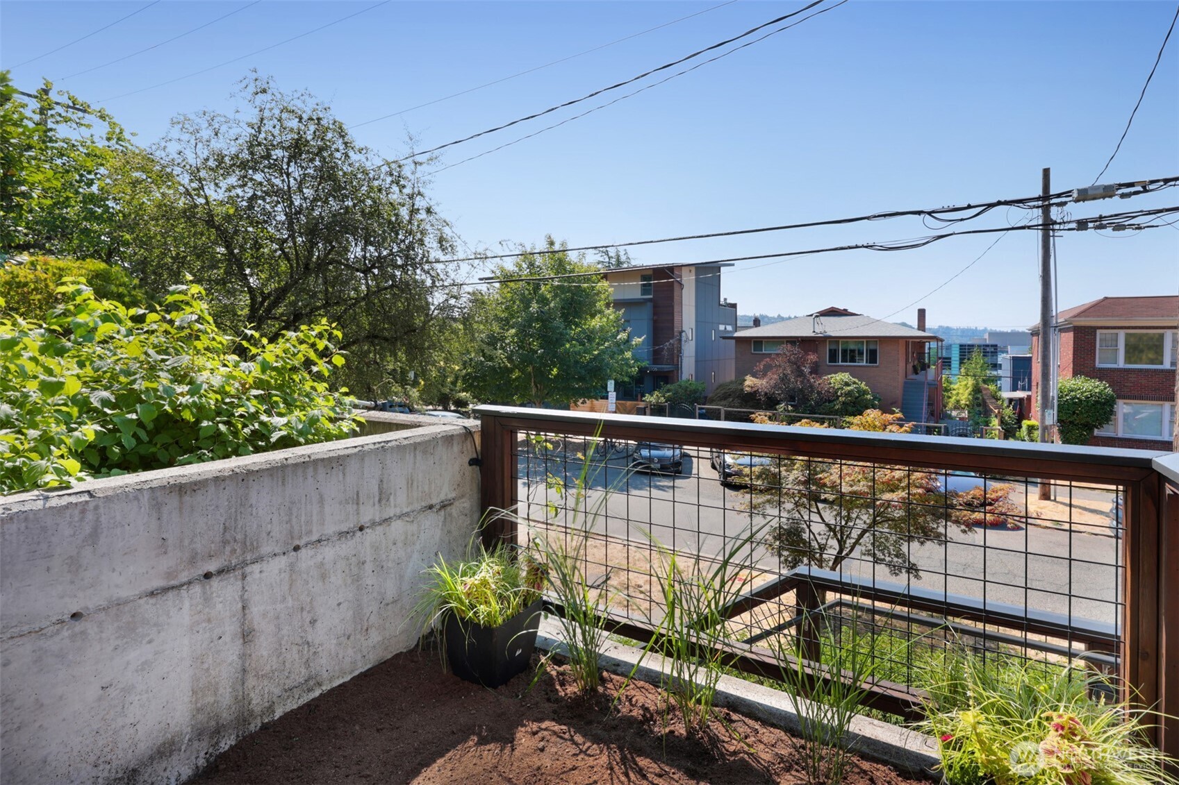 2708 Franklin Avenue E Unit: B