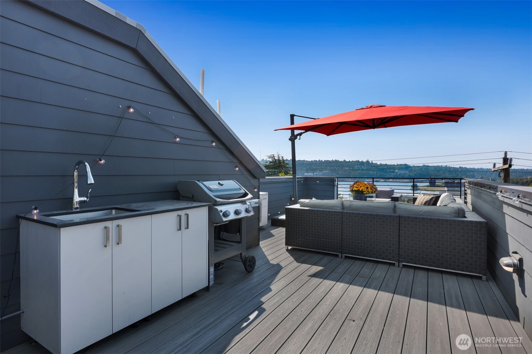 2708 Franklin Avenue E Unit: B
