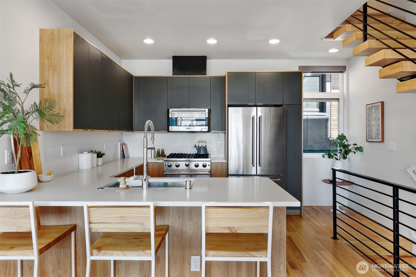 2708 Franklin Avenue E Unit: B