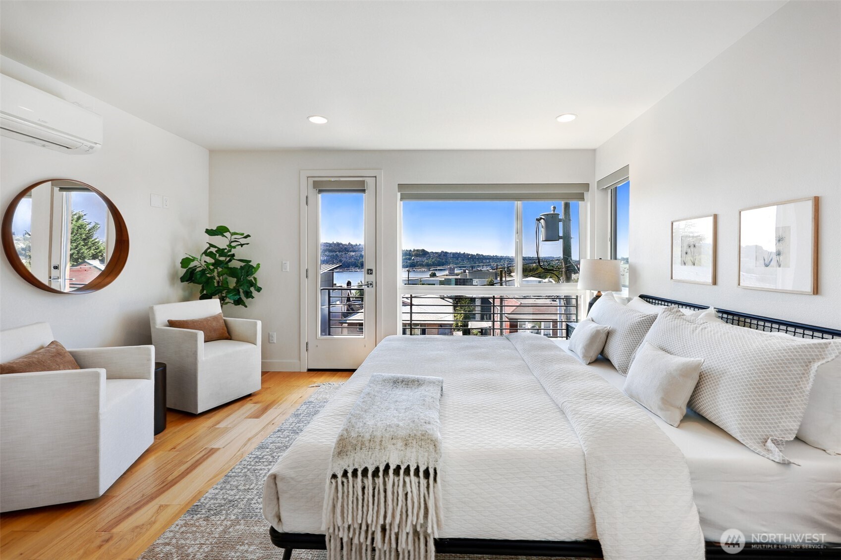 2708 Franklin Avenue E Unit: B