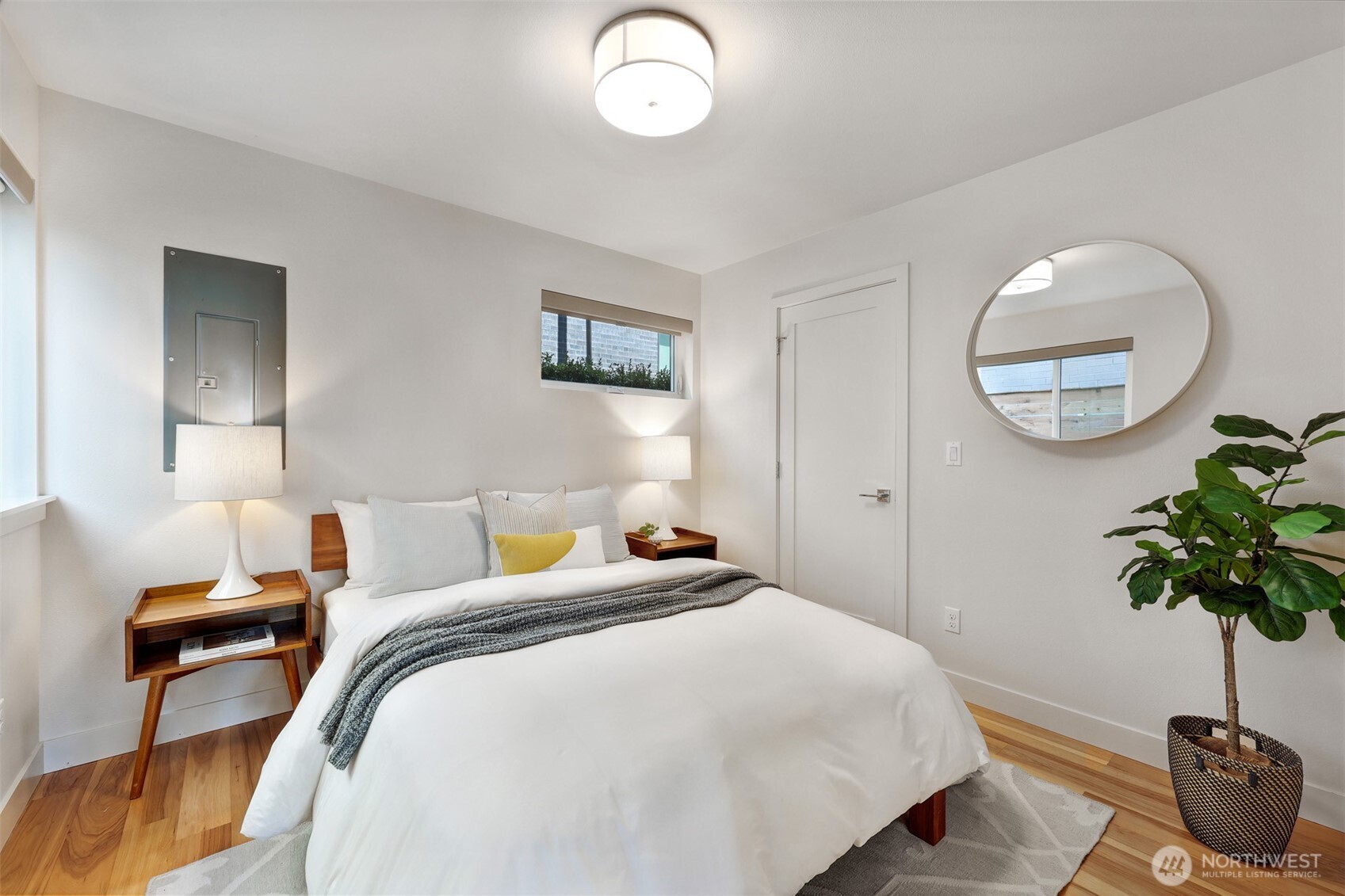 2708 Franklin Avenue E Unit: B