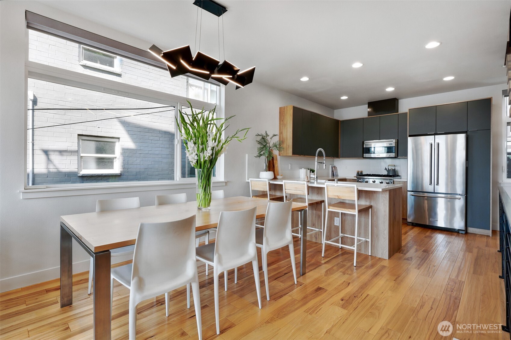 2708 Franklin Avenue E Unit: B