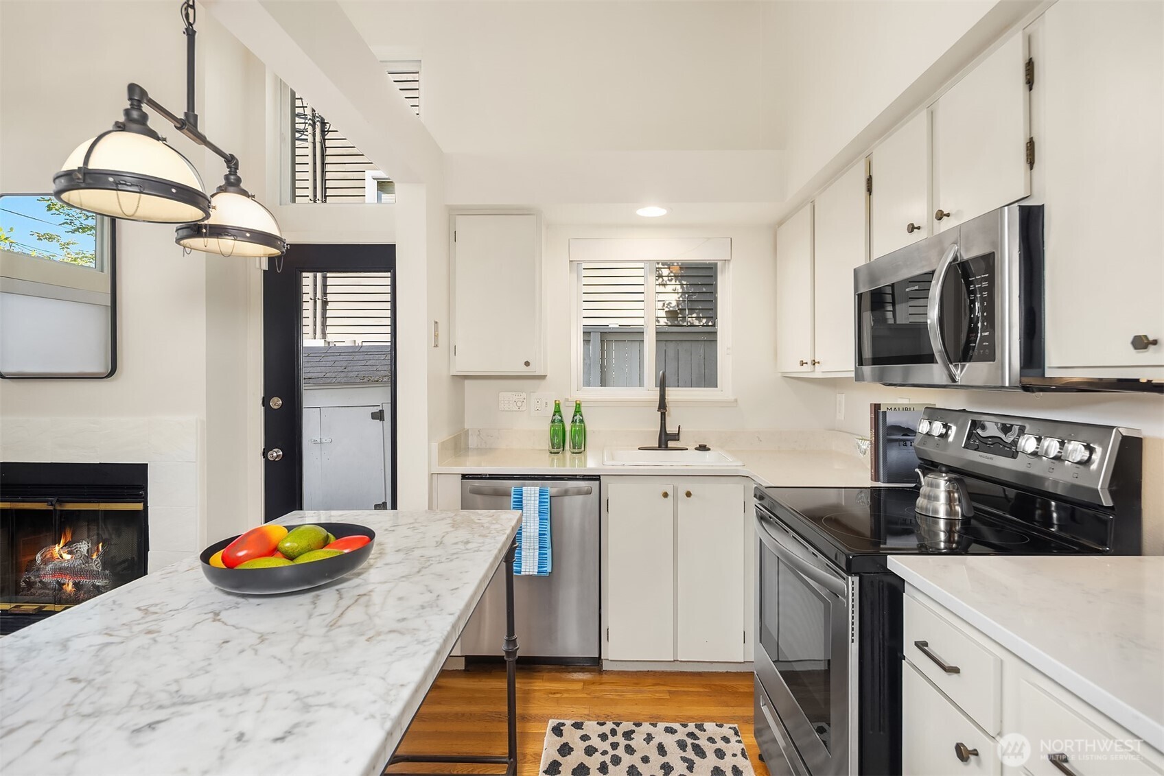 1915 42nd Avenue E Unit: 3