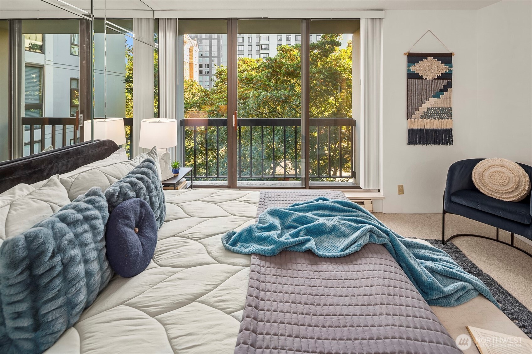1101 Seneca Street Unit: 801