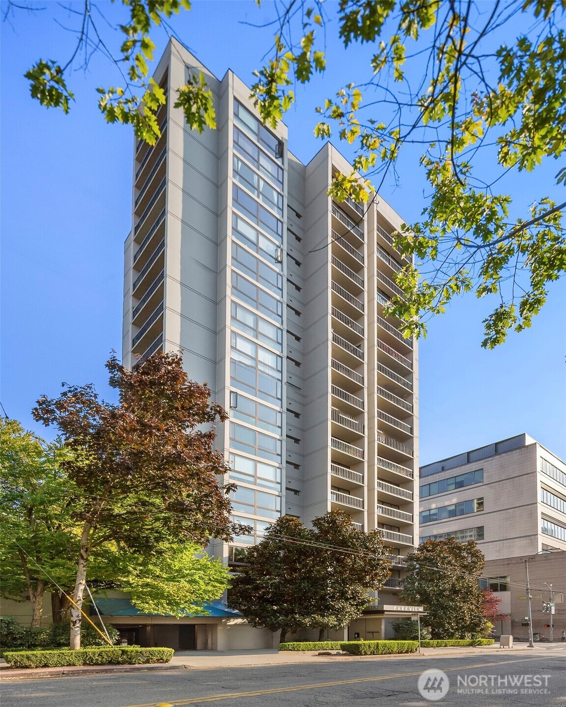 1101 Seneca Street Unit: 801