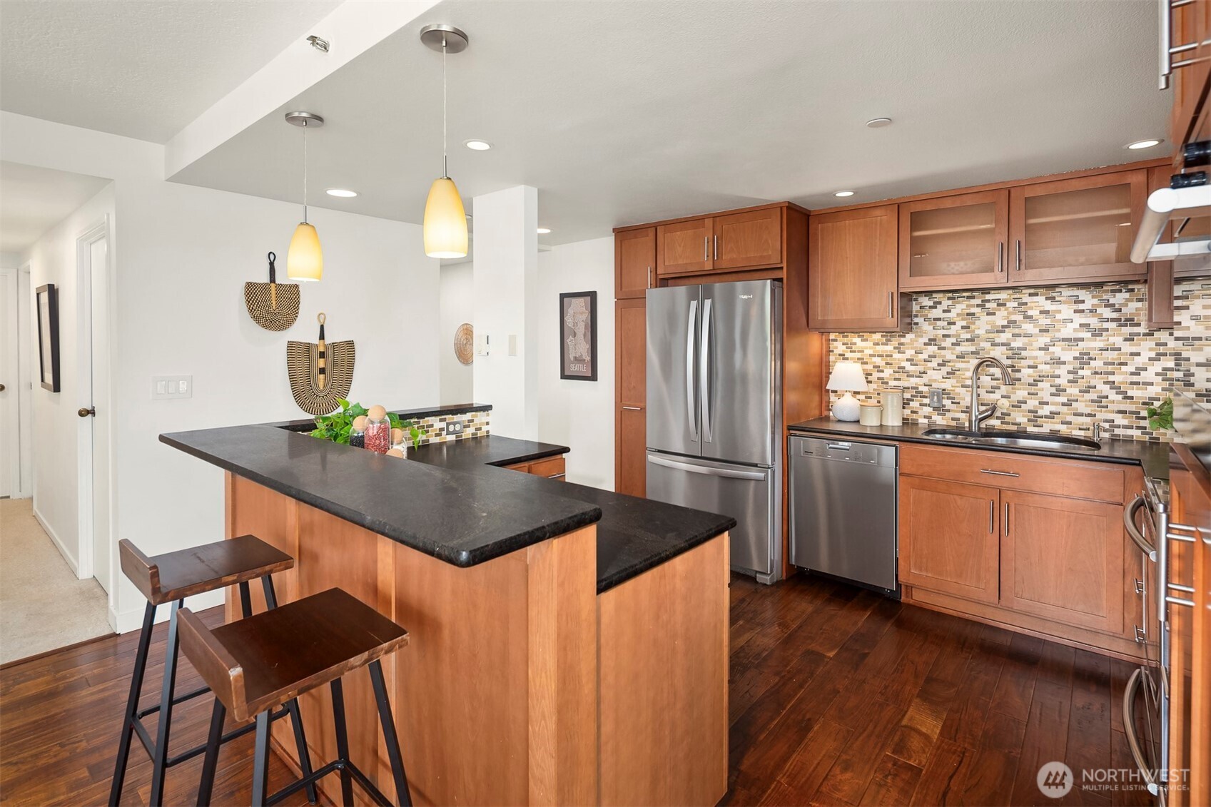 1101 Seneca Street Unit: 801