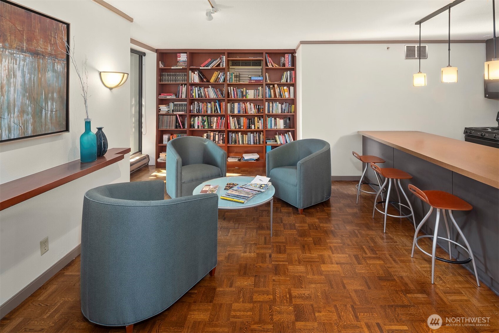 1101 Seneca Street Unit: 801