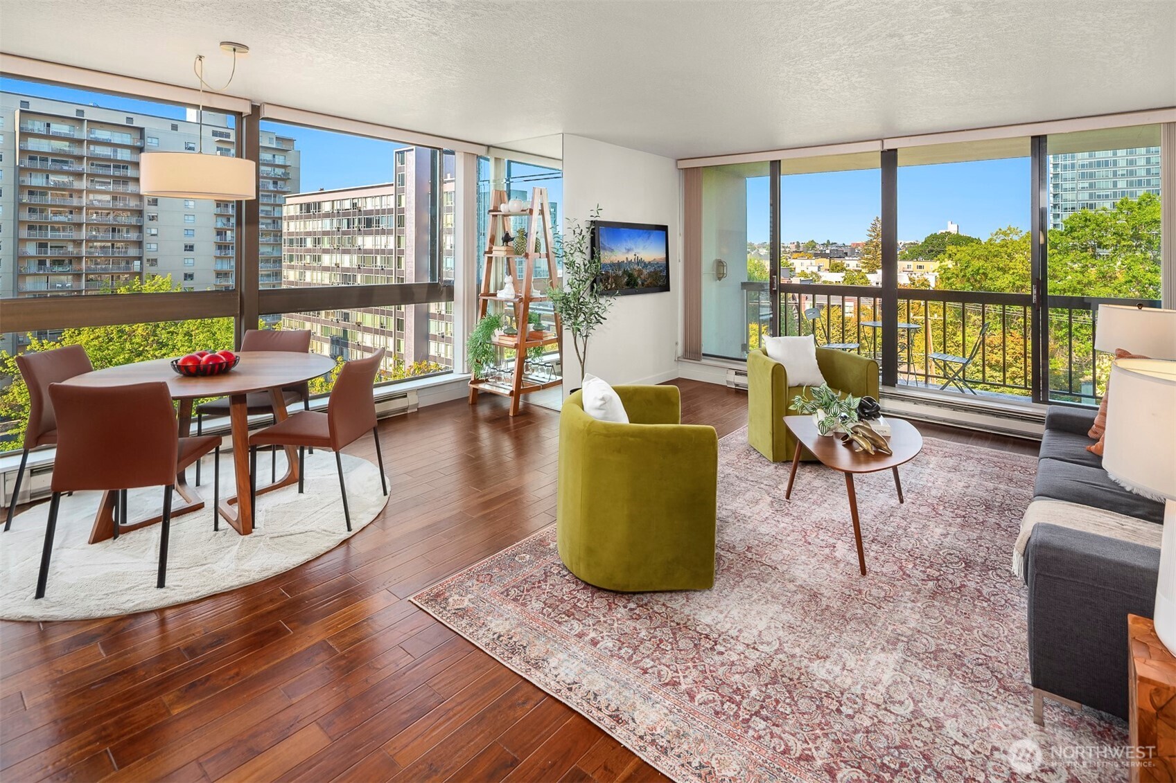 1101 Seneca Street Unit: 801