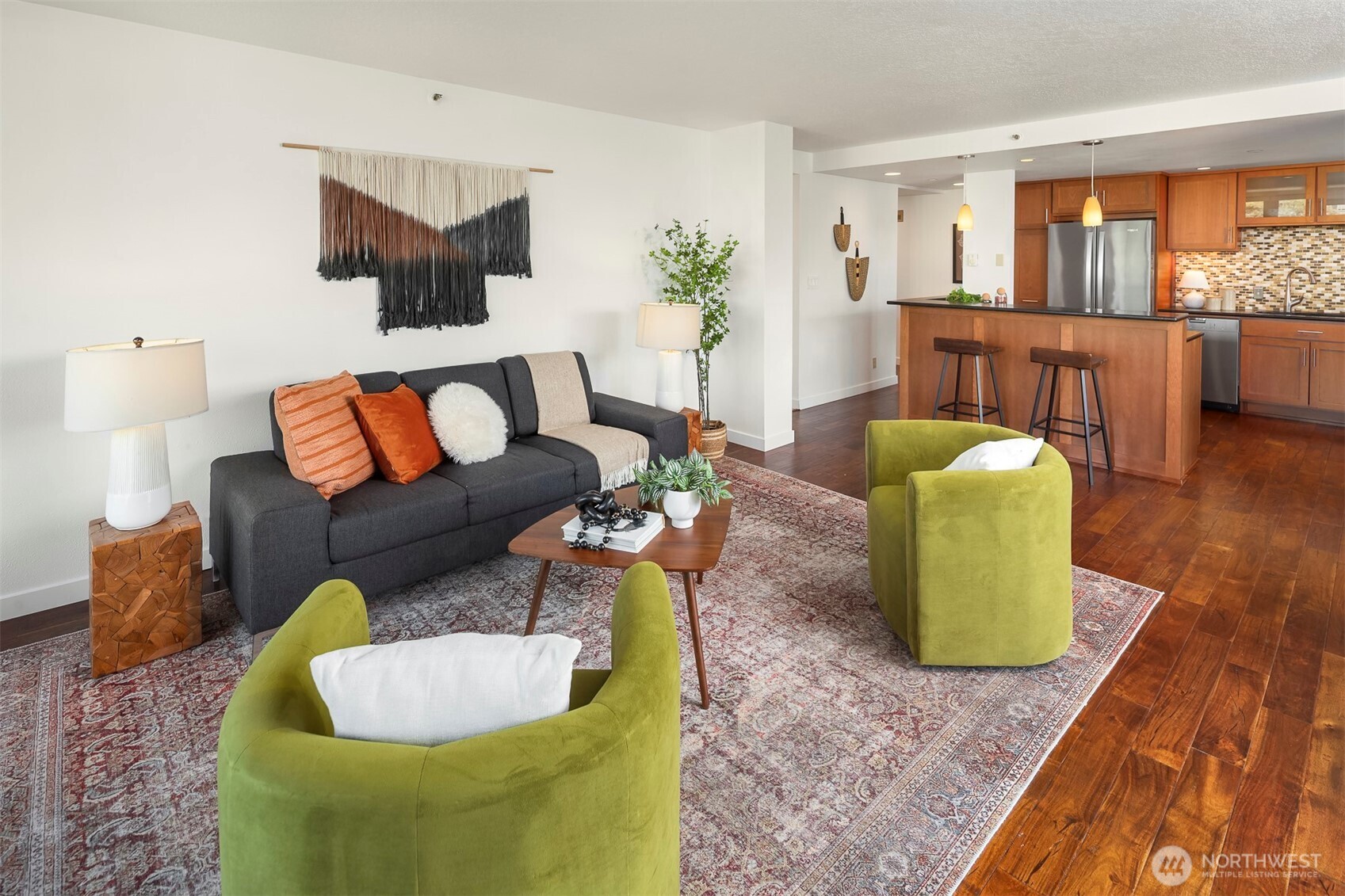 1101 Seneca Street Unit: 801