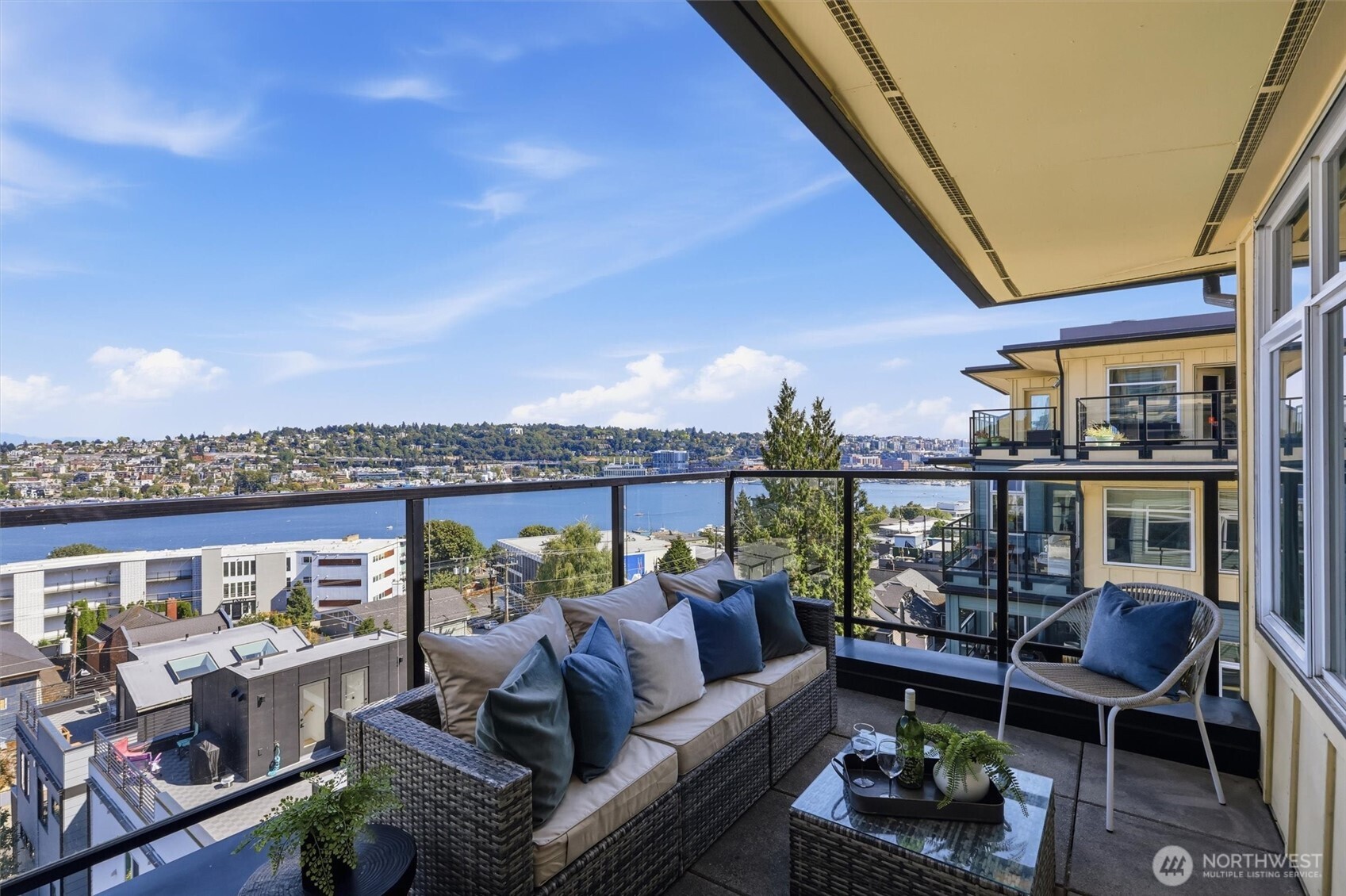 655 Crockett Street Unit: A408