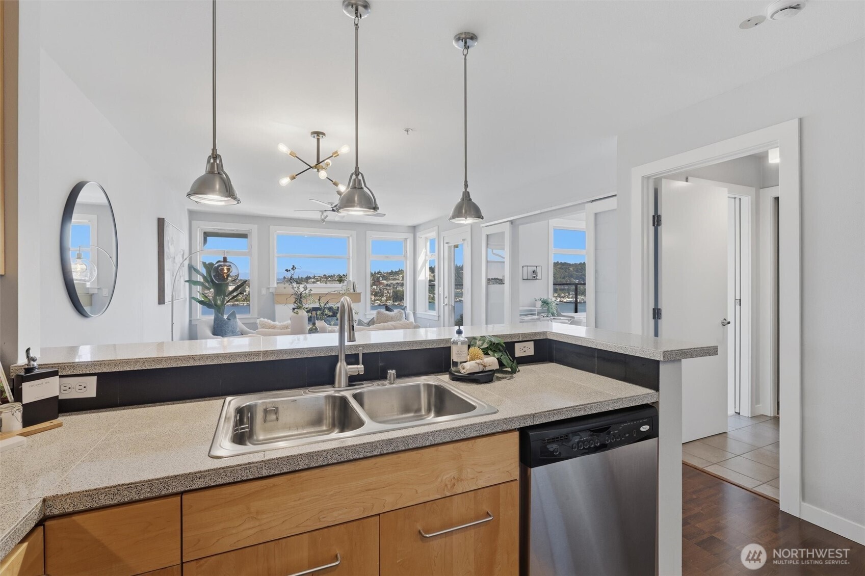 655 Crockett Street Unit: A408