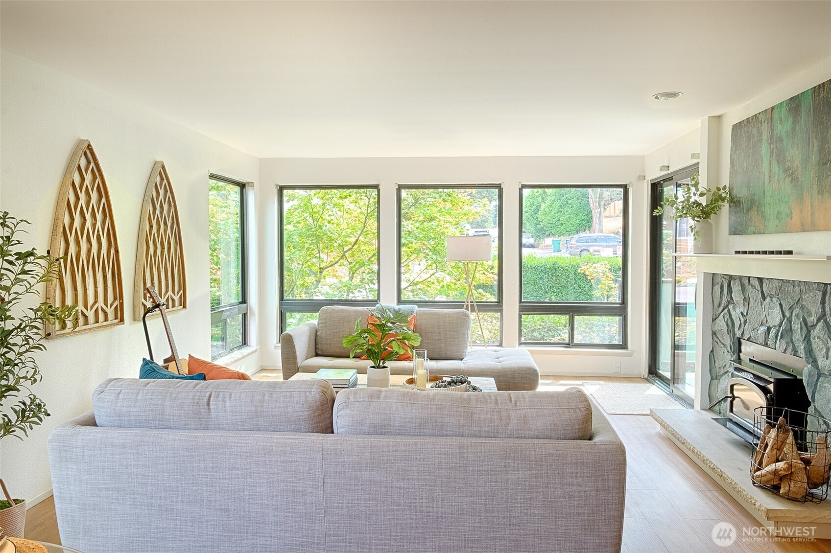 1800 N 105th Street Unit: 9-201