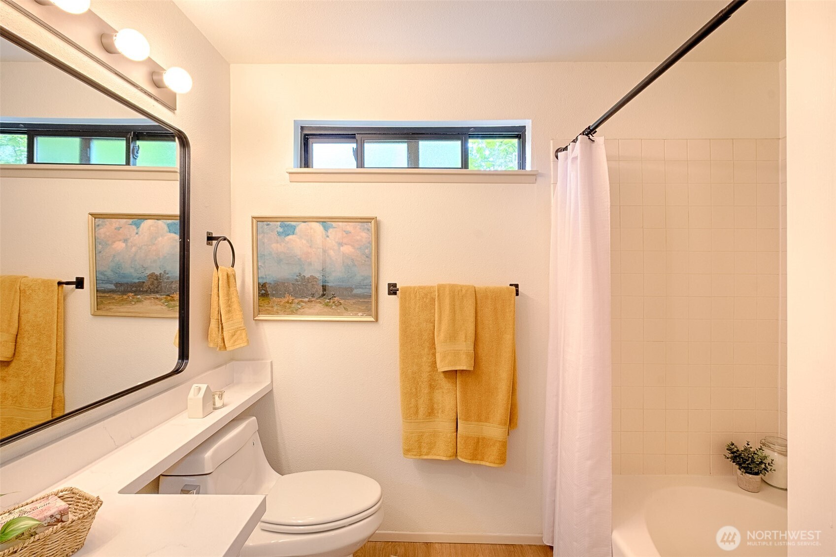 1800 N 105th Street Unit: 9-201