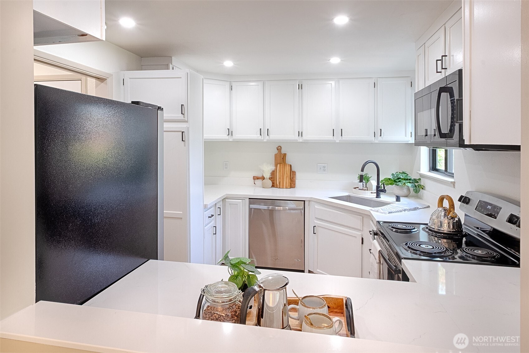1800 N 105th Street Unit: 9-201
