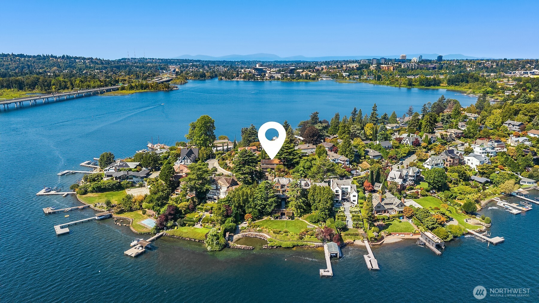 3023 E Laurelhurst Drive NE