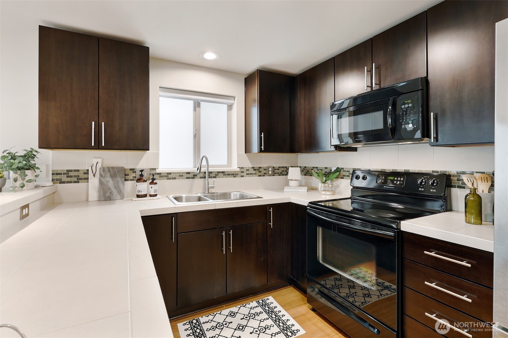 12010 31st Avenue NE Unit: B