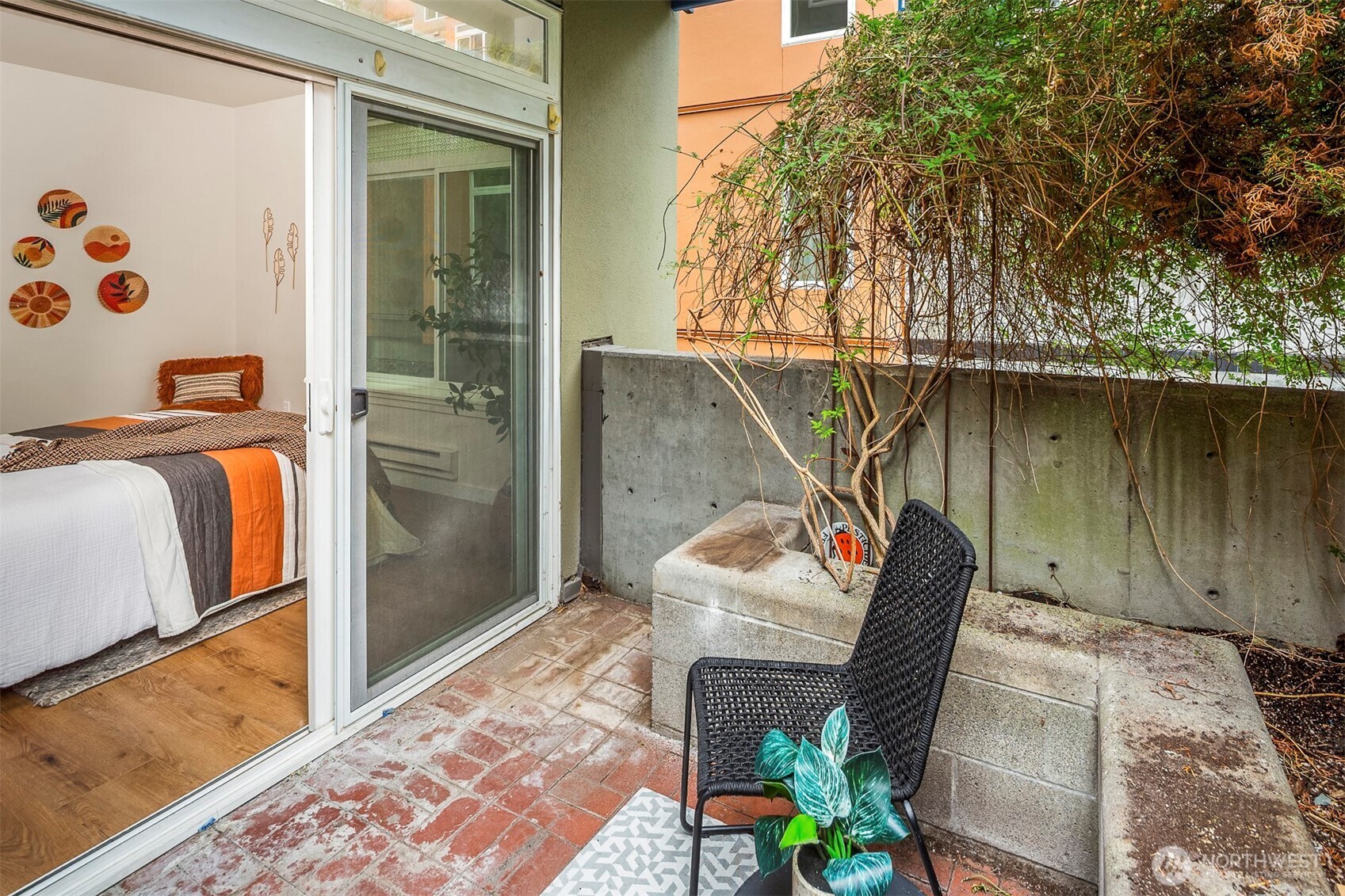 2414 1st Avenue Unit: 304