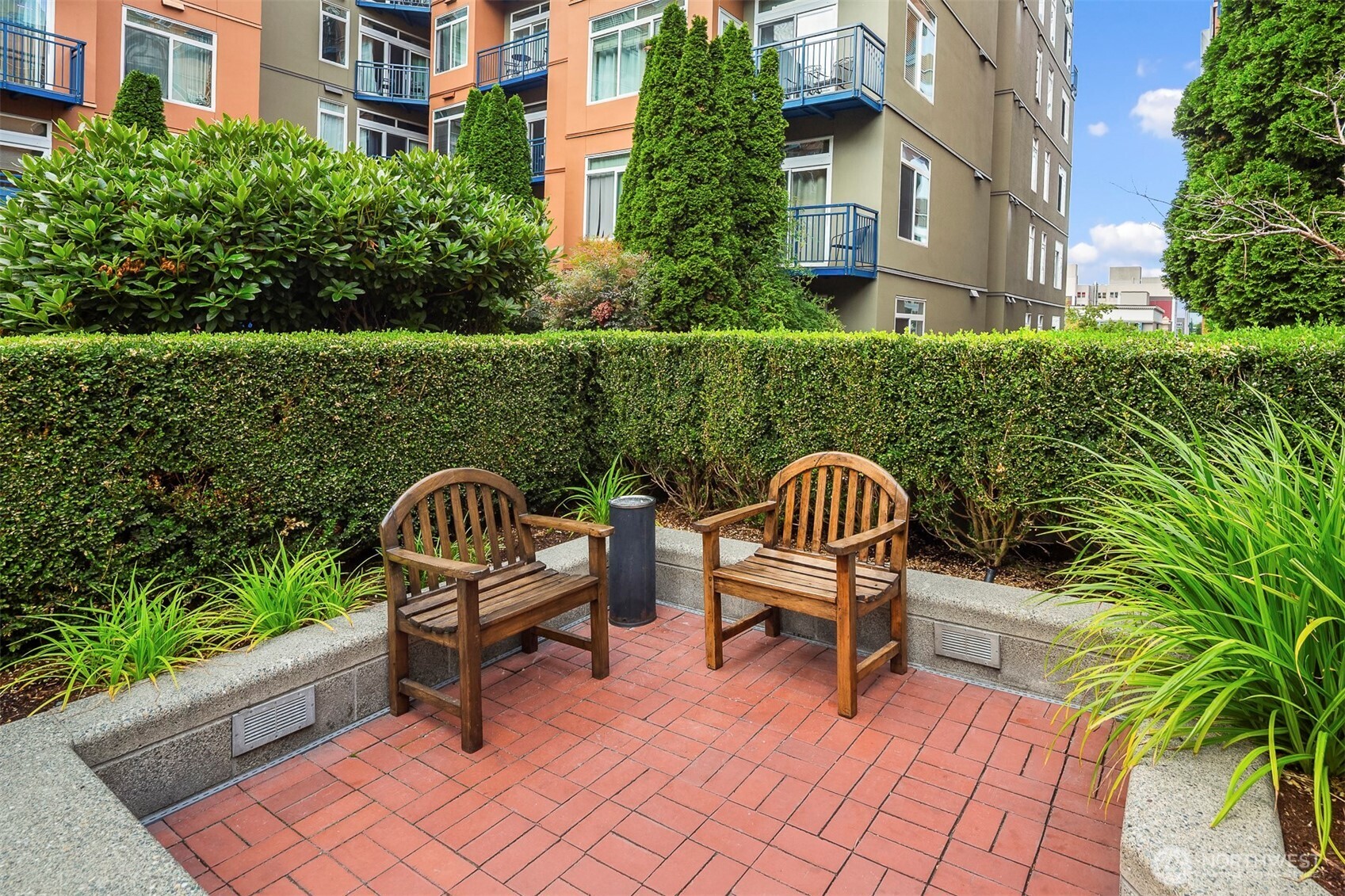 2414 1st Avenue Unit: 304