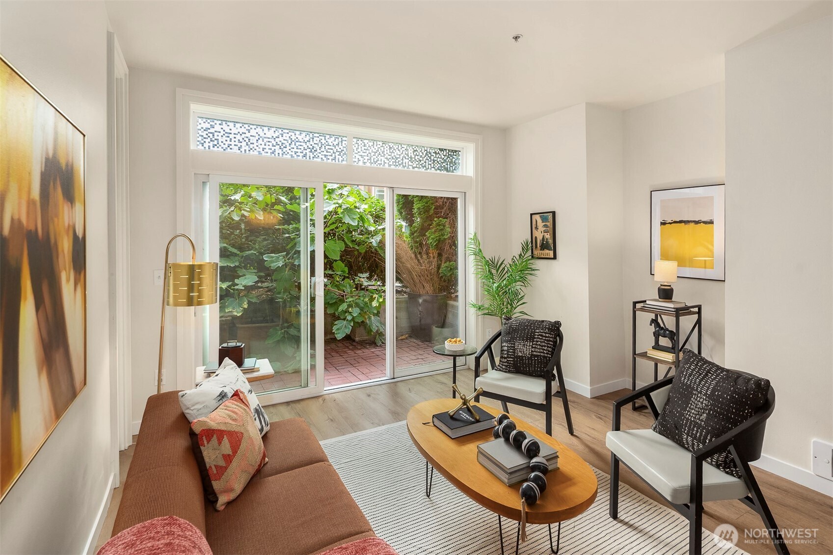 2414 1st Avenue Unit: 304
