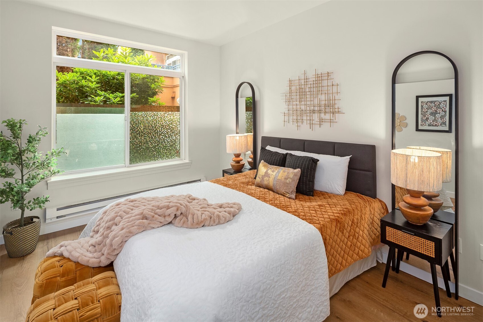 2414 1st Avenue Unit: 304