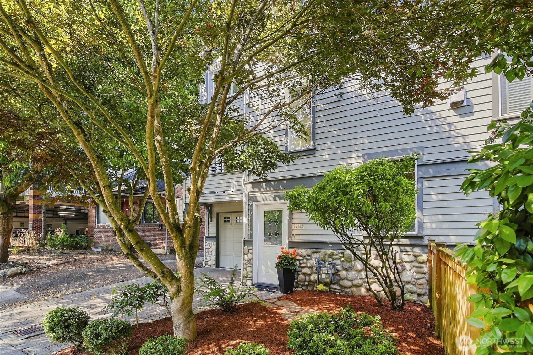 6513 24th Avenue NE Unit: A