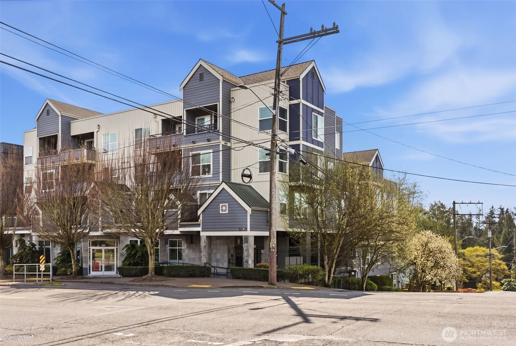 9057 Greenwood Avenue N Unit: 102