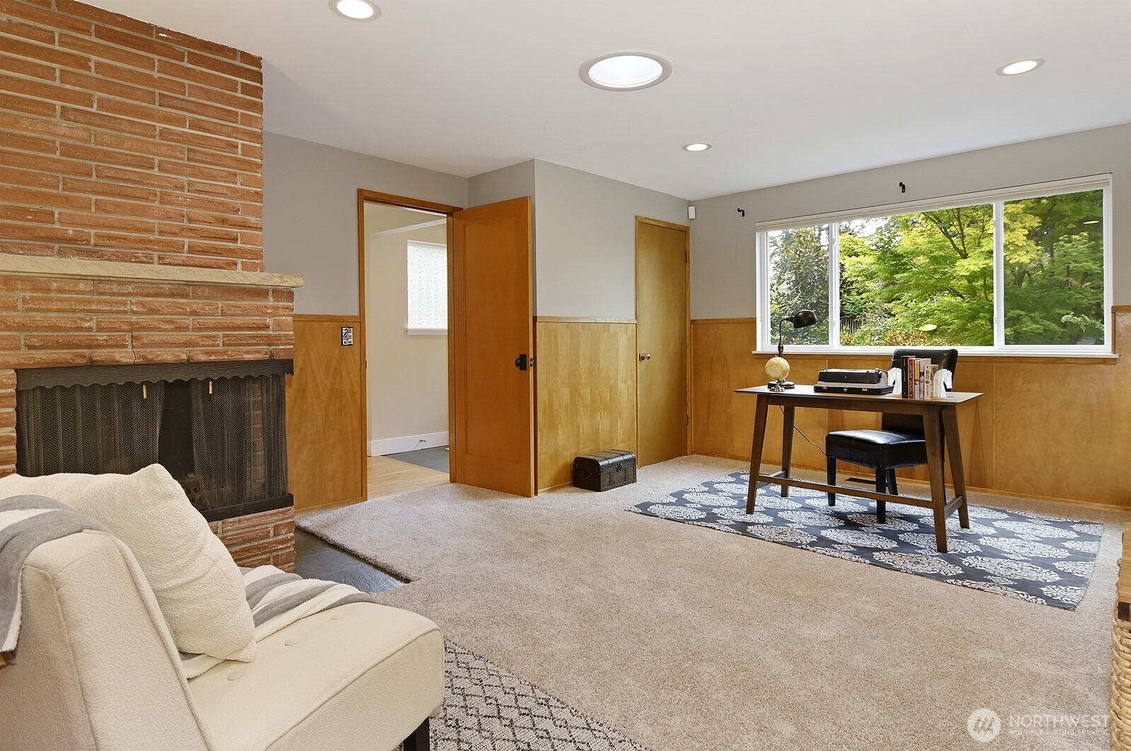 124 N 180th Street