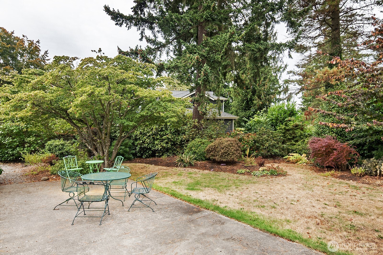 124 N 180th Street