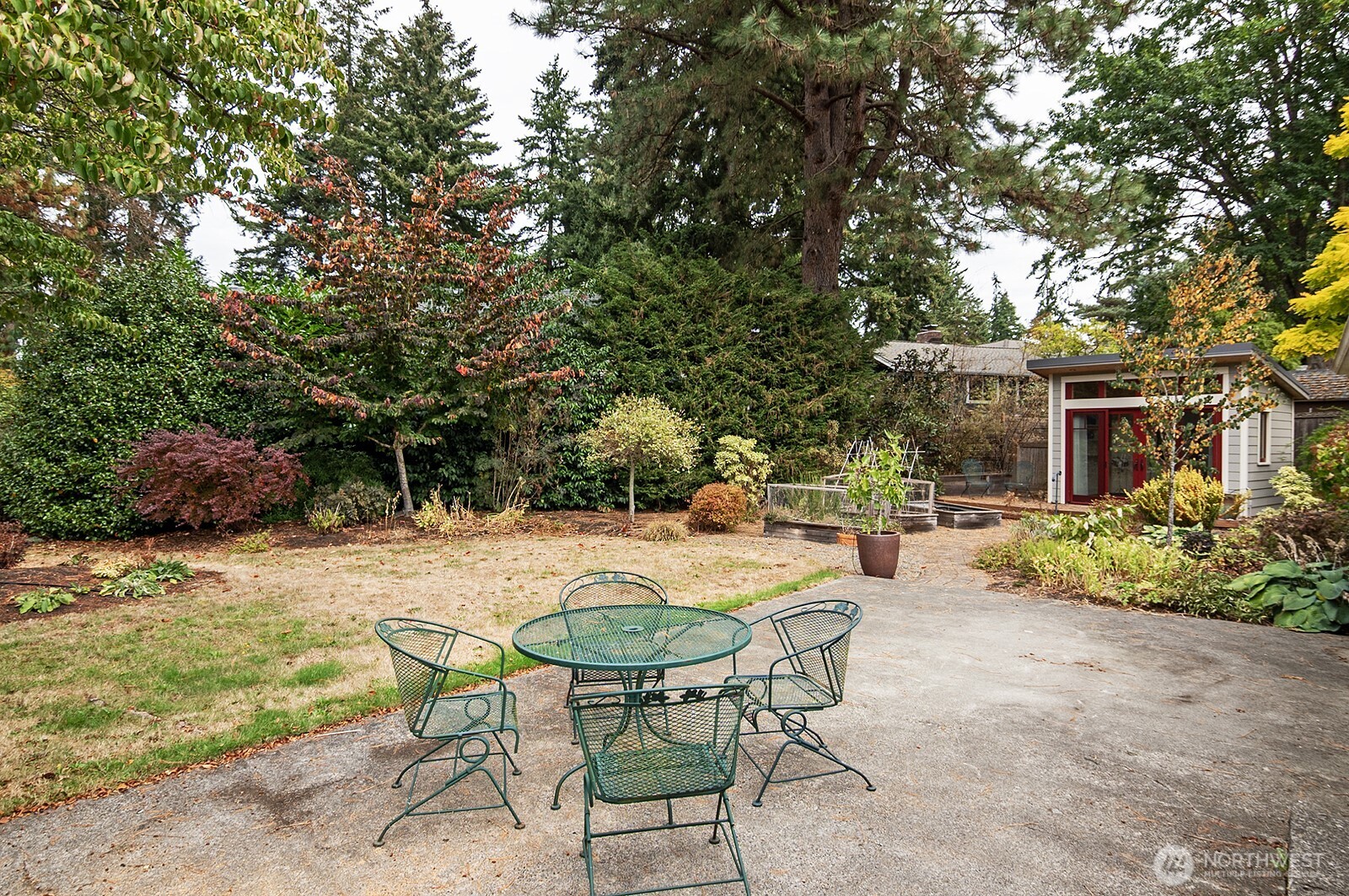 124 N 180th Street