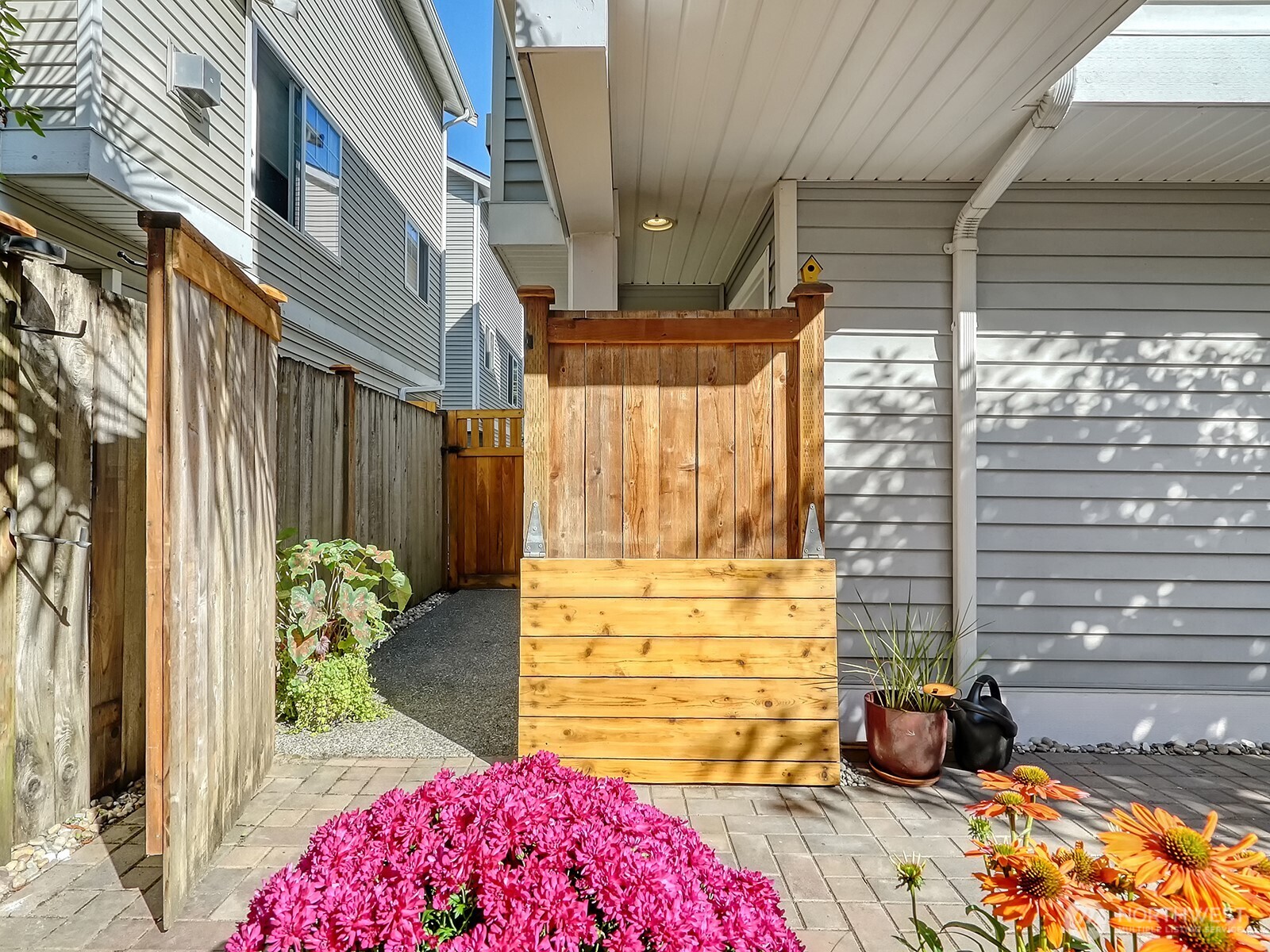 8529 Midvale Avenue N Unit: C