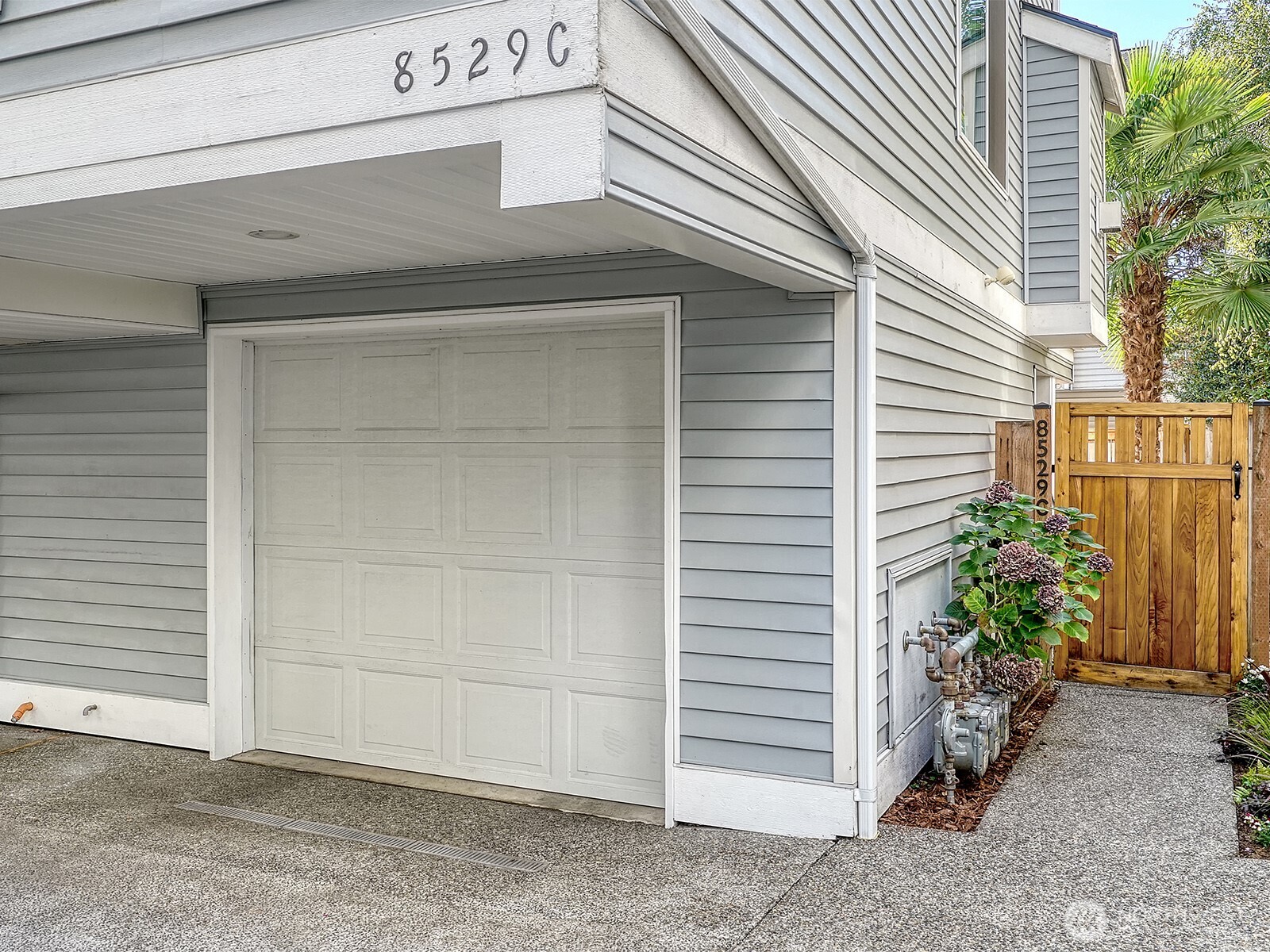 8529 Midvale Avenue N Unit: C